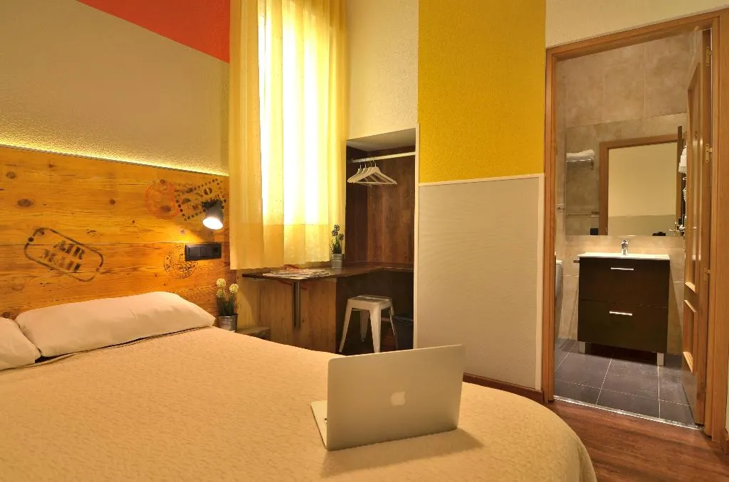 DOUBLE STANDARD Room, Far Home Atocha, Madrid