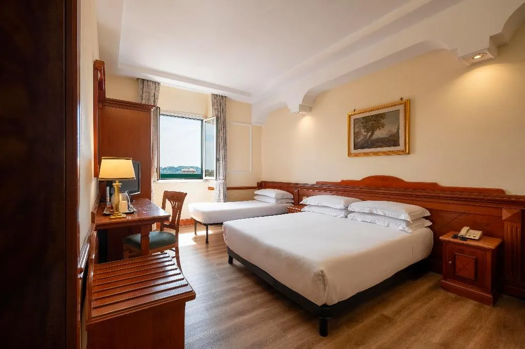 TRIPLE CITY VIEW Room, Hiberia, Rome