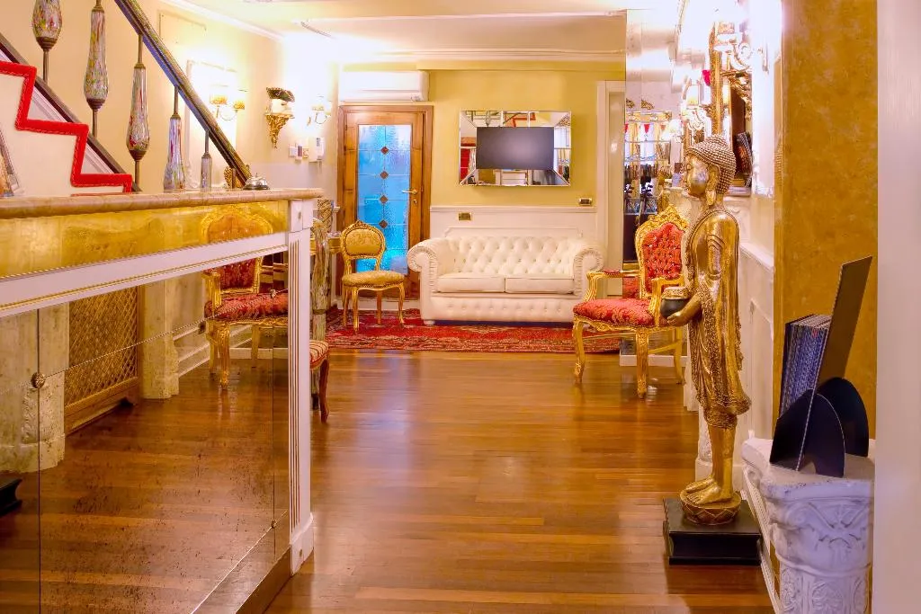 Lobby, Hotel Noemi, Venice