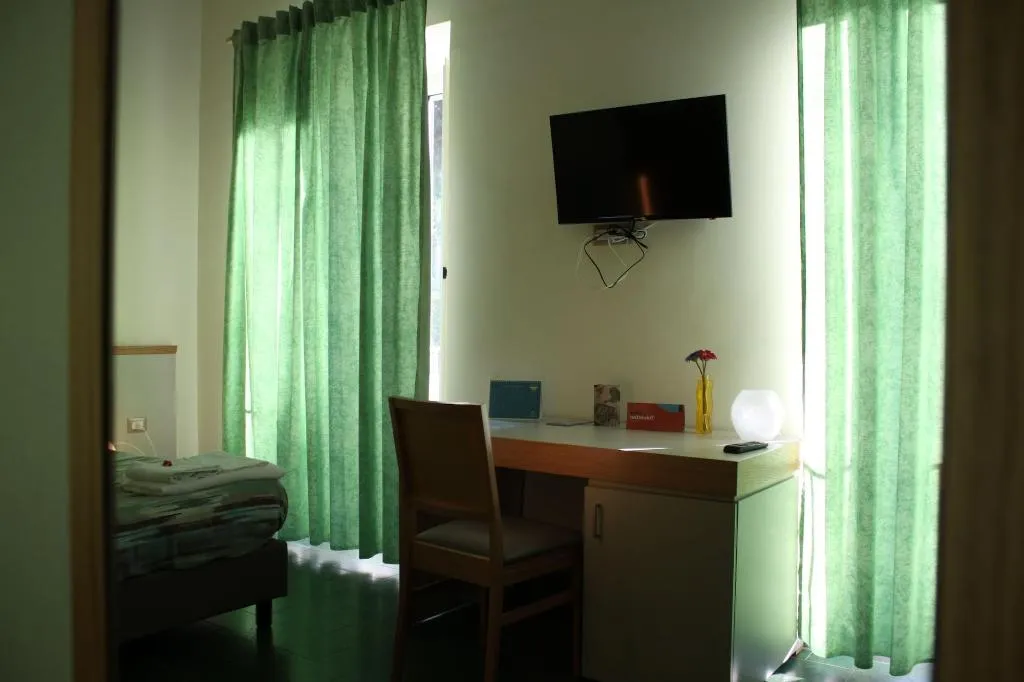 Room, Casa Tolentino, Naples