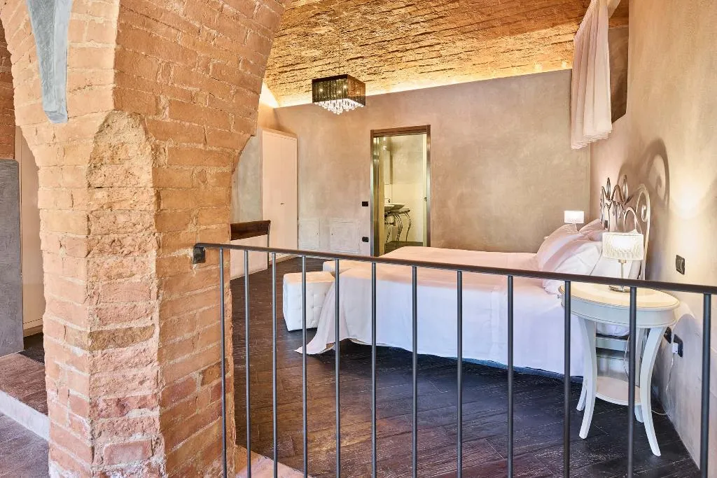 APARTMENT DELUXE ONE BEDROOM Room, Borgo San Giusto, Florence