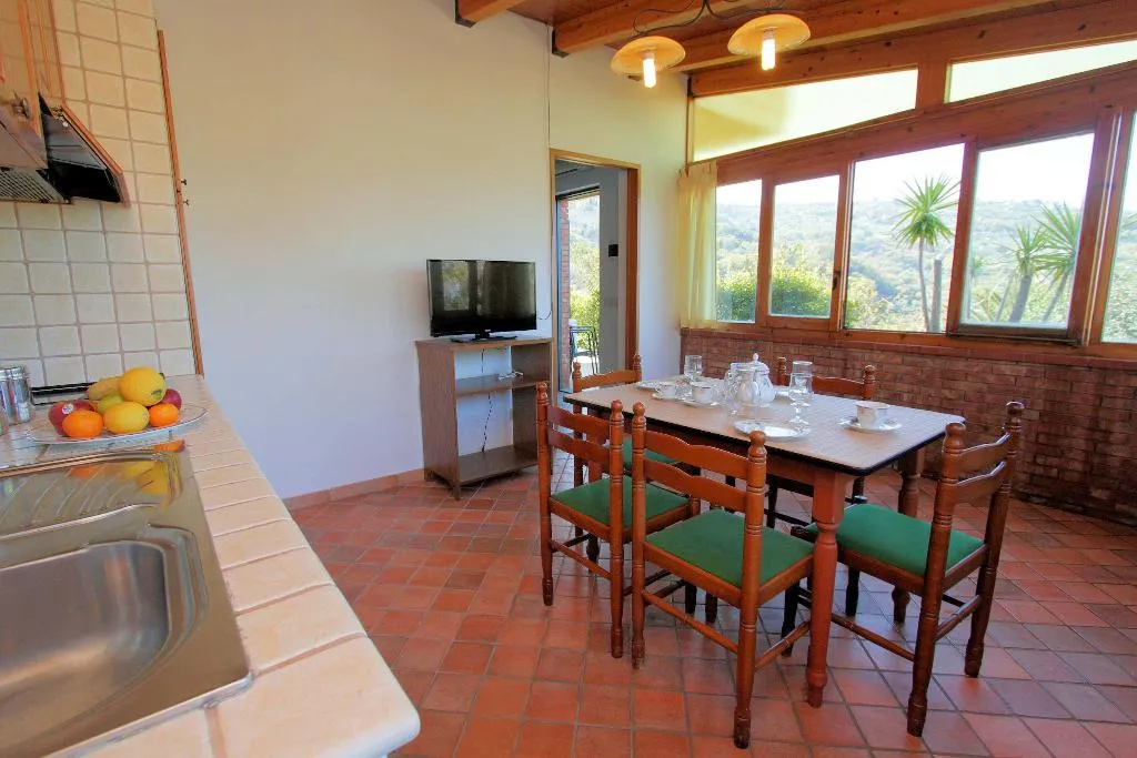 Room, Residence Galati, Catania