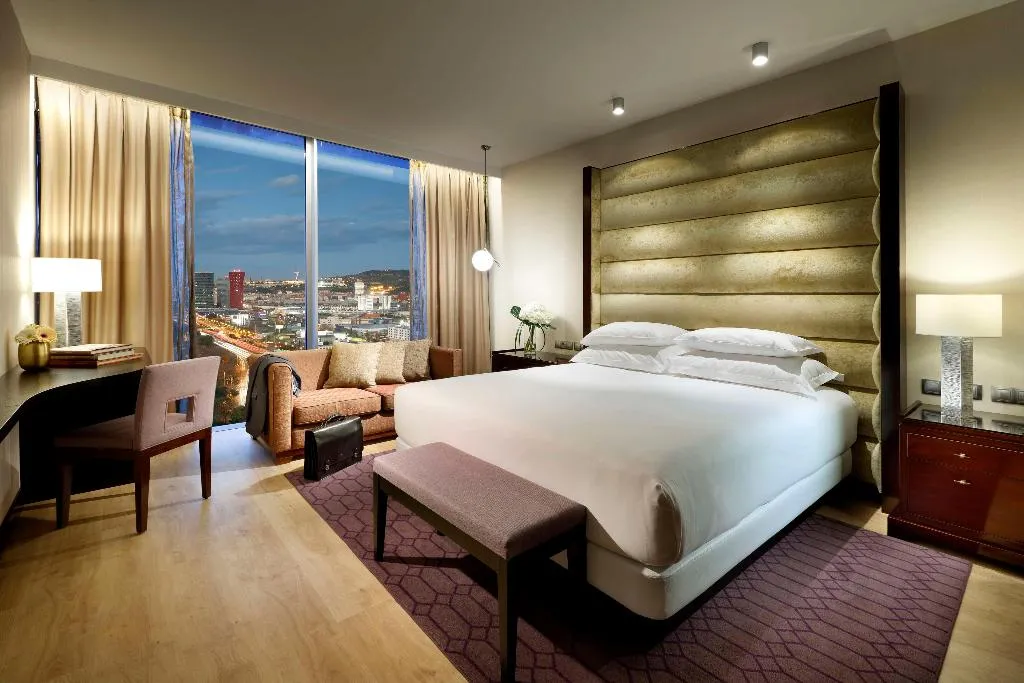Room, Hyatt Regency Barcelona Tower, Barcelona