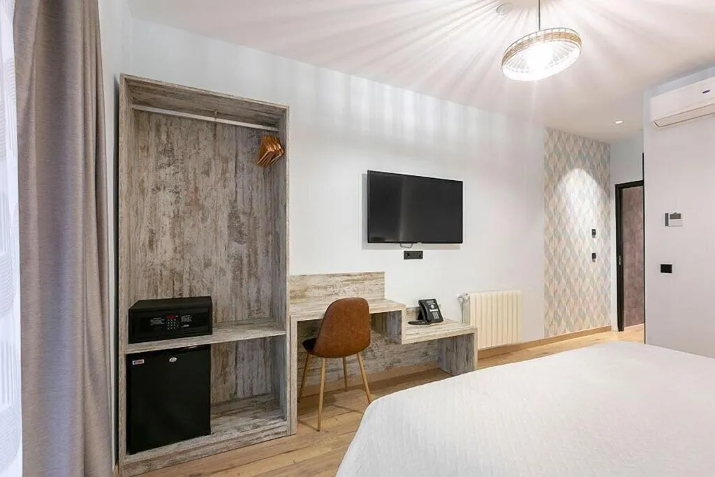 Room, Hostal Anta N Marta N, Madrid