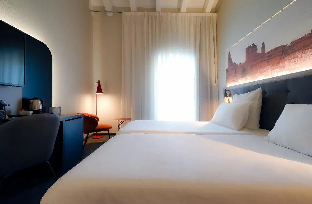 TWIN PREMIUM Room, Mercure Bergamo Centro Palazzo Dolci, Milan