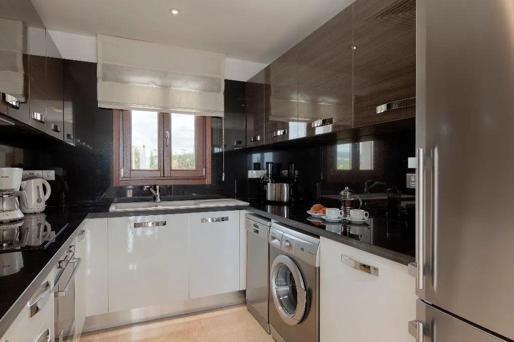 APARTMENT PREMIUM Room, Aphrodite Hills Rentals Premium Serviced Apartment, Cyprus