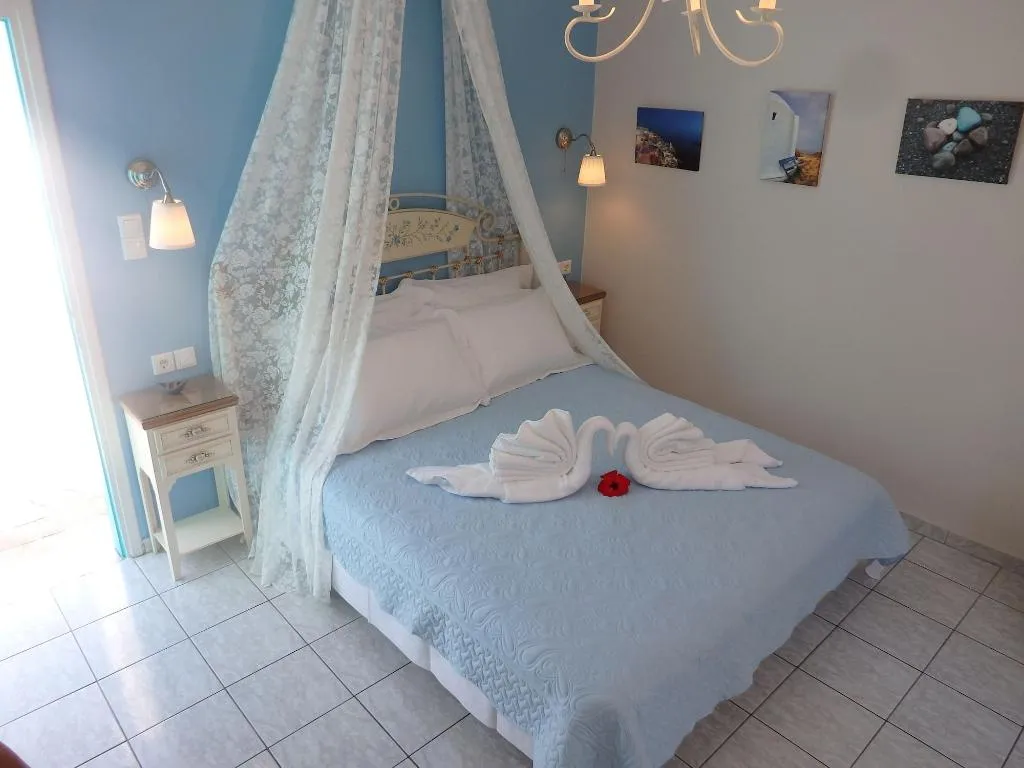 Room, Evizorzia Villas, Santorini