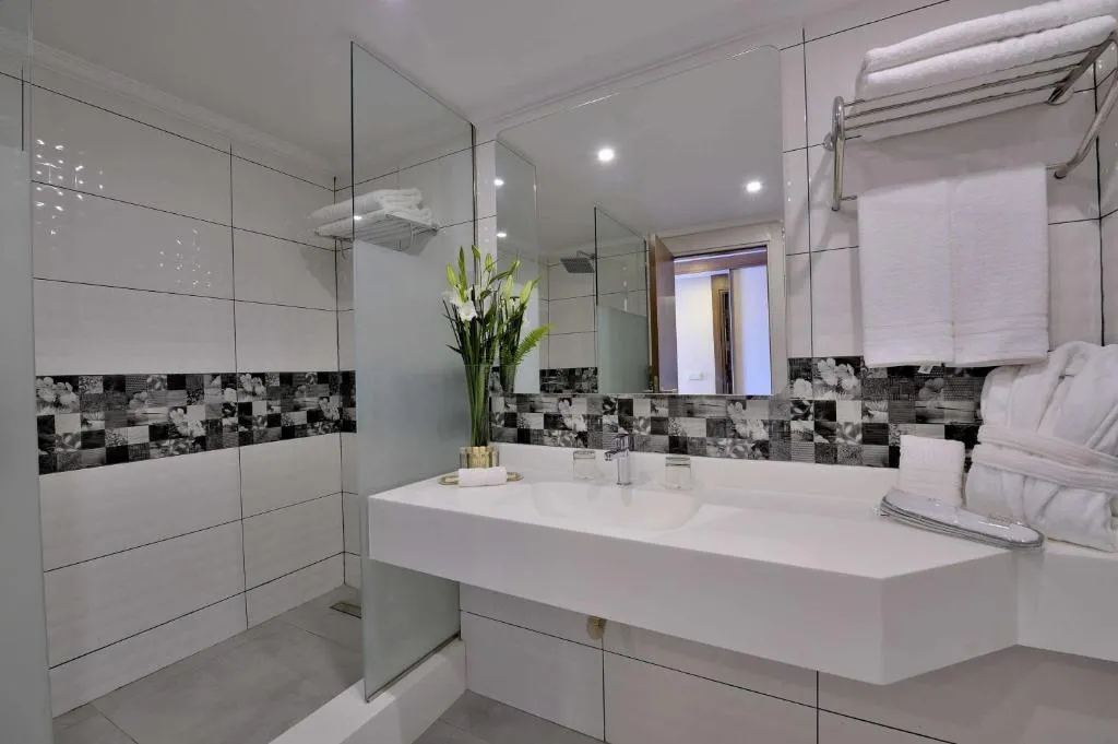 DOUBLE DELUXE Room, Kenzi Basma, Casablanca