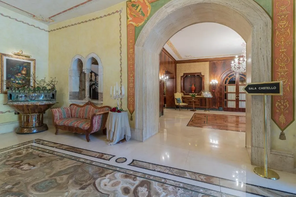 Lobby, Torre Sant Angelo, Rome