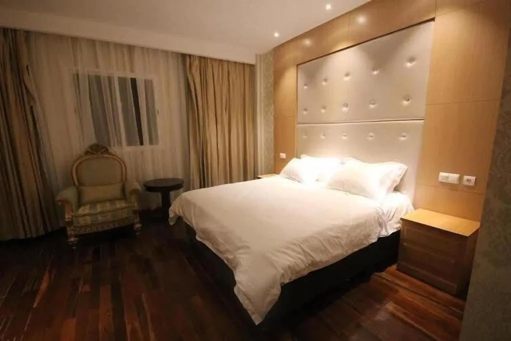 Room, Hotel Menoir Dorsett, Madrid