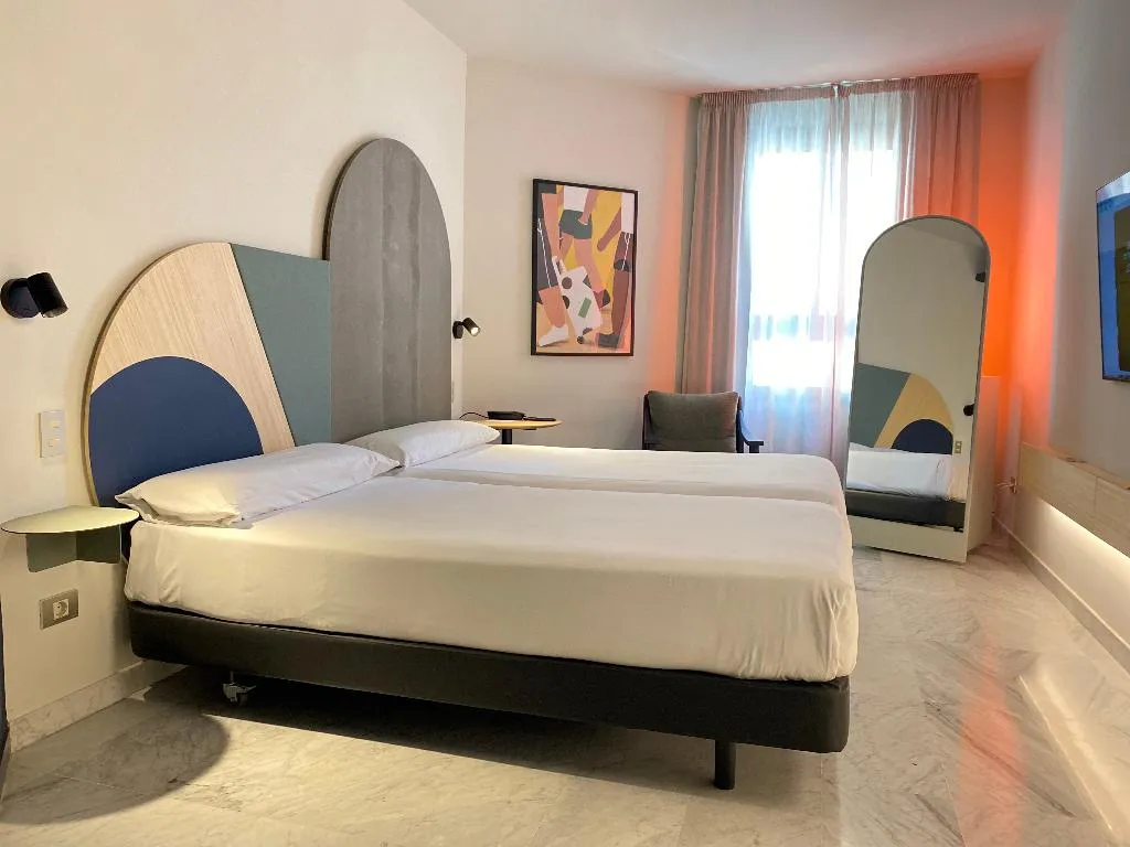DOUBLE STANDARD Room, Onix Fira, Barcelona