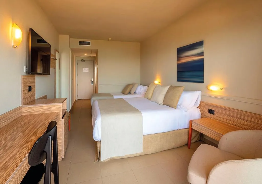 TRIPLE STANDARD Room, Aqua Hotel Promenade & Spa****S, Costa Brava