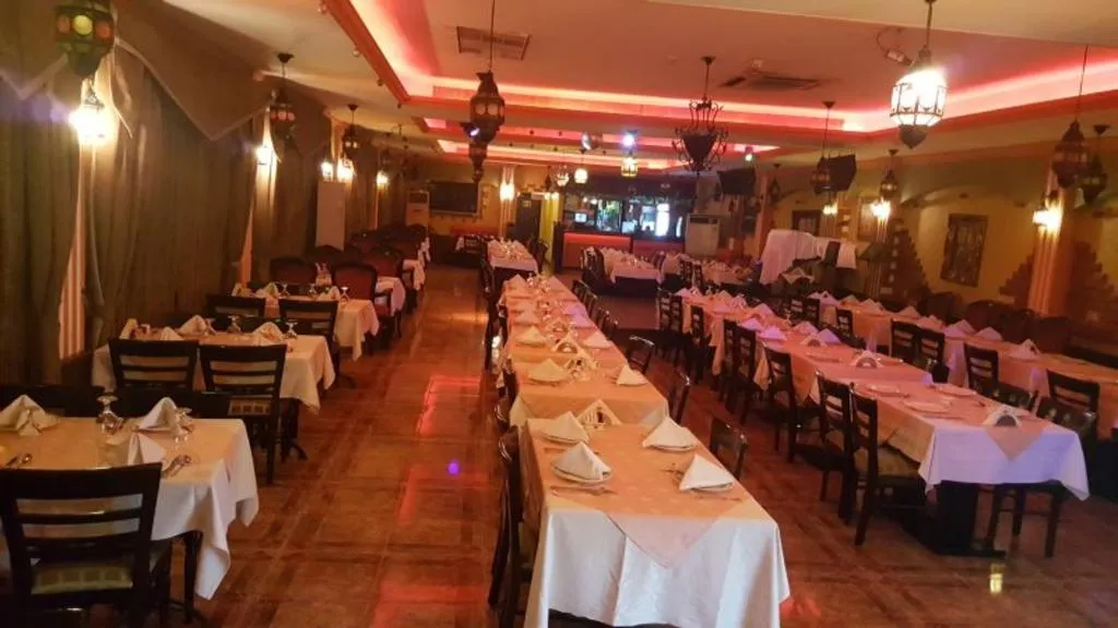 Restaurant, Regent Beach Resort Jumeirah, Dubai