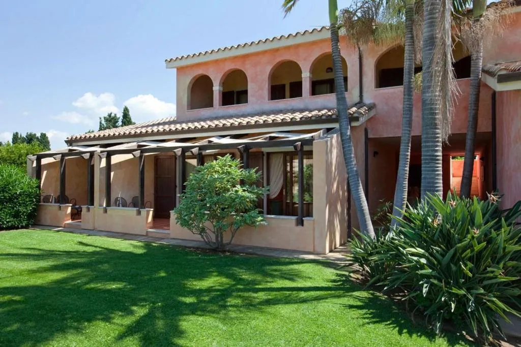 Terrace, Lantana Resort Hotel & Apartments, Cagliari