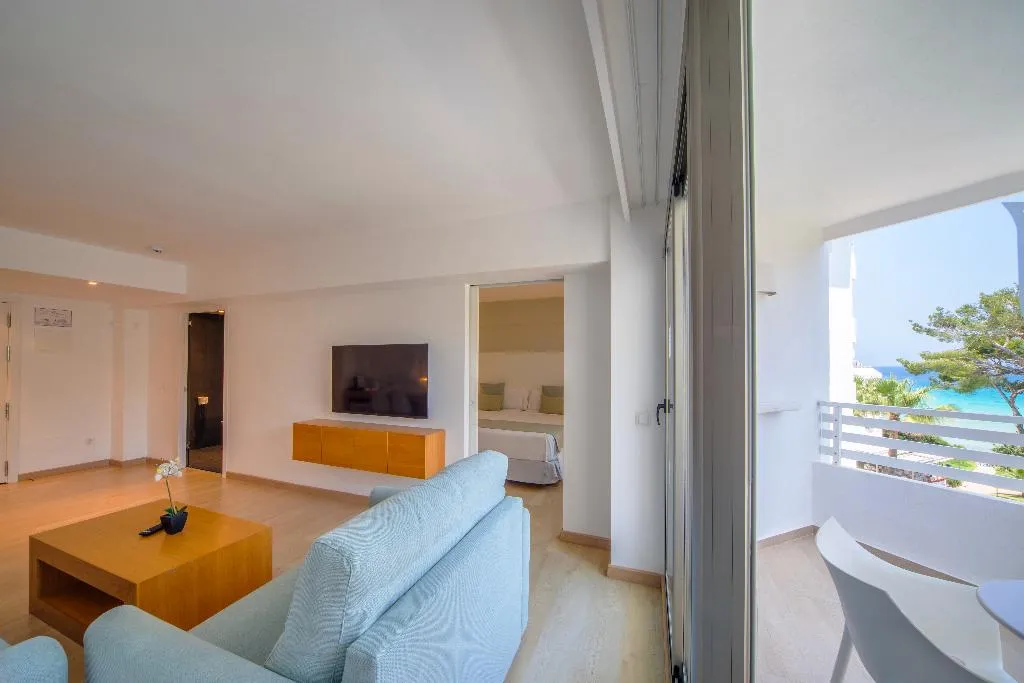 SUITE SIDE SEA VIEW ONE BEDROOM Room, Playa Esperanza Resort, Majorca