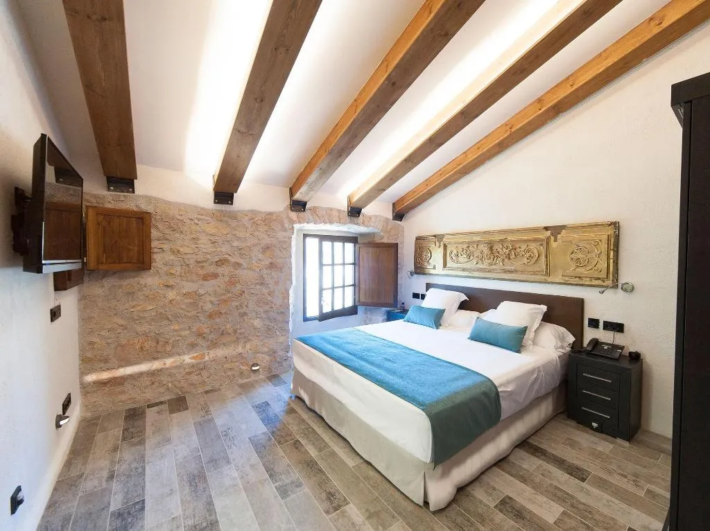 Room, Hotel Molí de l'Escala, Costa Brava