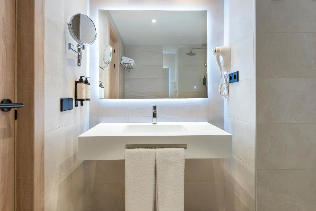 Double or Twin SEA VIEW Room, Palia Tropico, Majorca