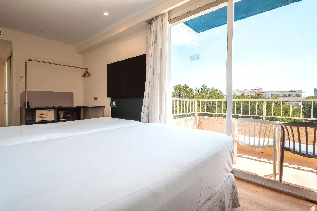 Double or Twin SUPERIOR WITH BALCONY Room, Nura Boreal, Majorca