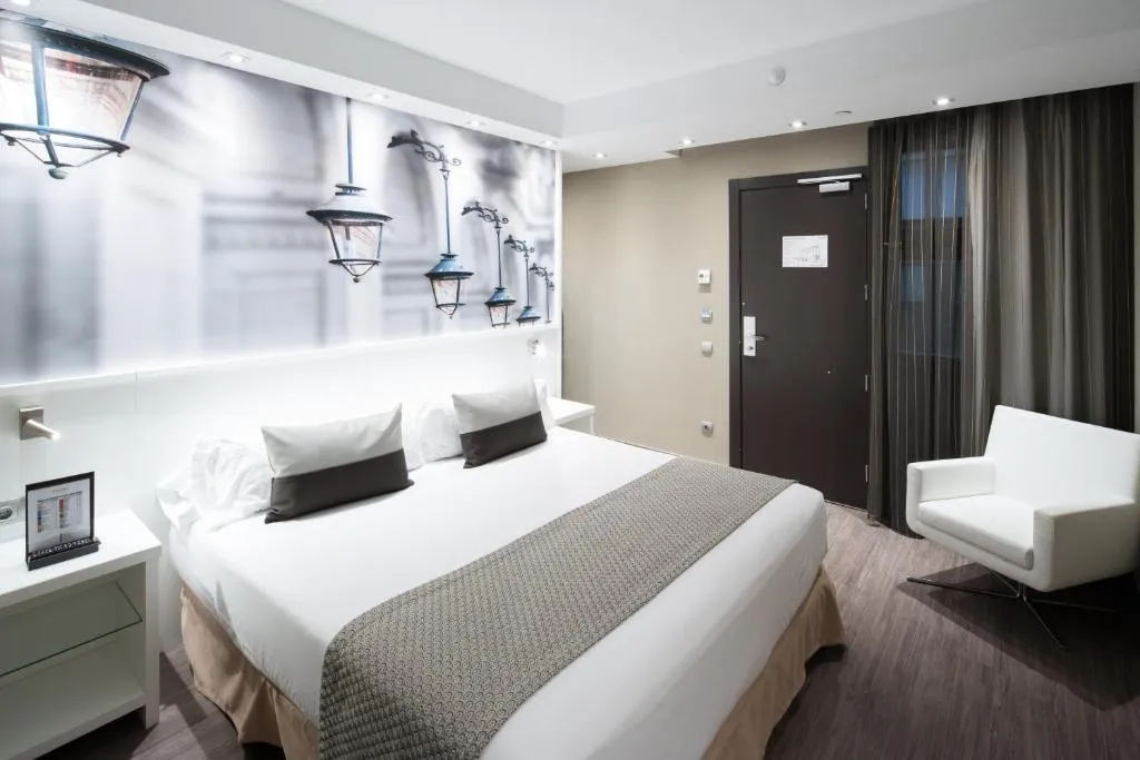 Double or Twin SUPERIOR Room, Catalonia Avinyo, Barcelona