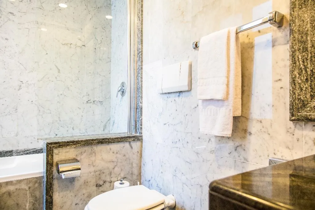 DOUBLE BASIC Room, Giolli Nazionale, Rome