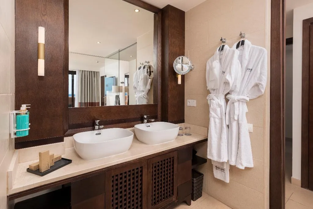 SUITE DELUXE SEA VIEW Room, Barcelo Tenerife Royal level, Tenerife