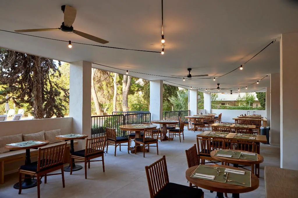 Restaurant, tent Palmanova, Majorca