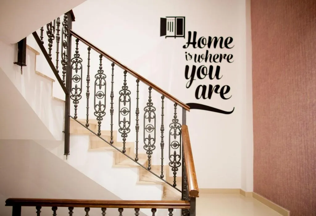 Conferences, Host & Home, Valencia