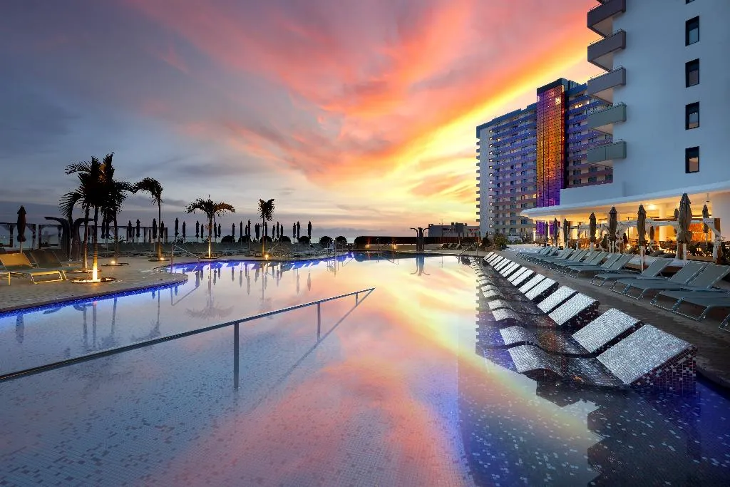 Pool, Hard Rock hotel Tenerife, Tenerife