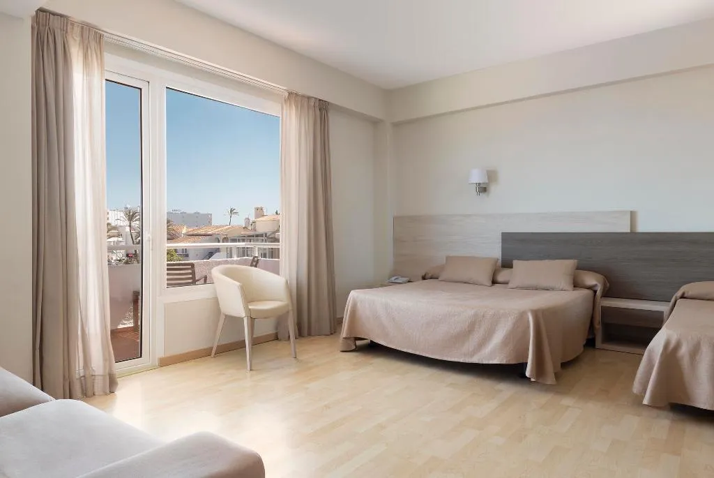 QUADRUPLE STANDARD Room, Hotel Palia Maria Eugenia, Majorca