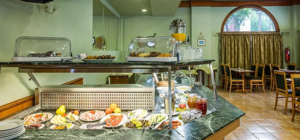 Restaurant, Paradise Inn, Corfu