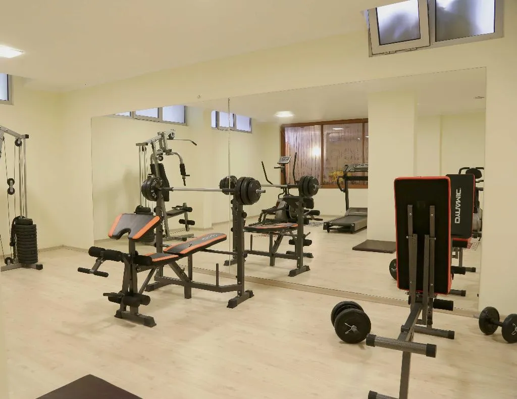 Sports and Entertainment, Club Karakas Apart, Dalaman