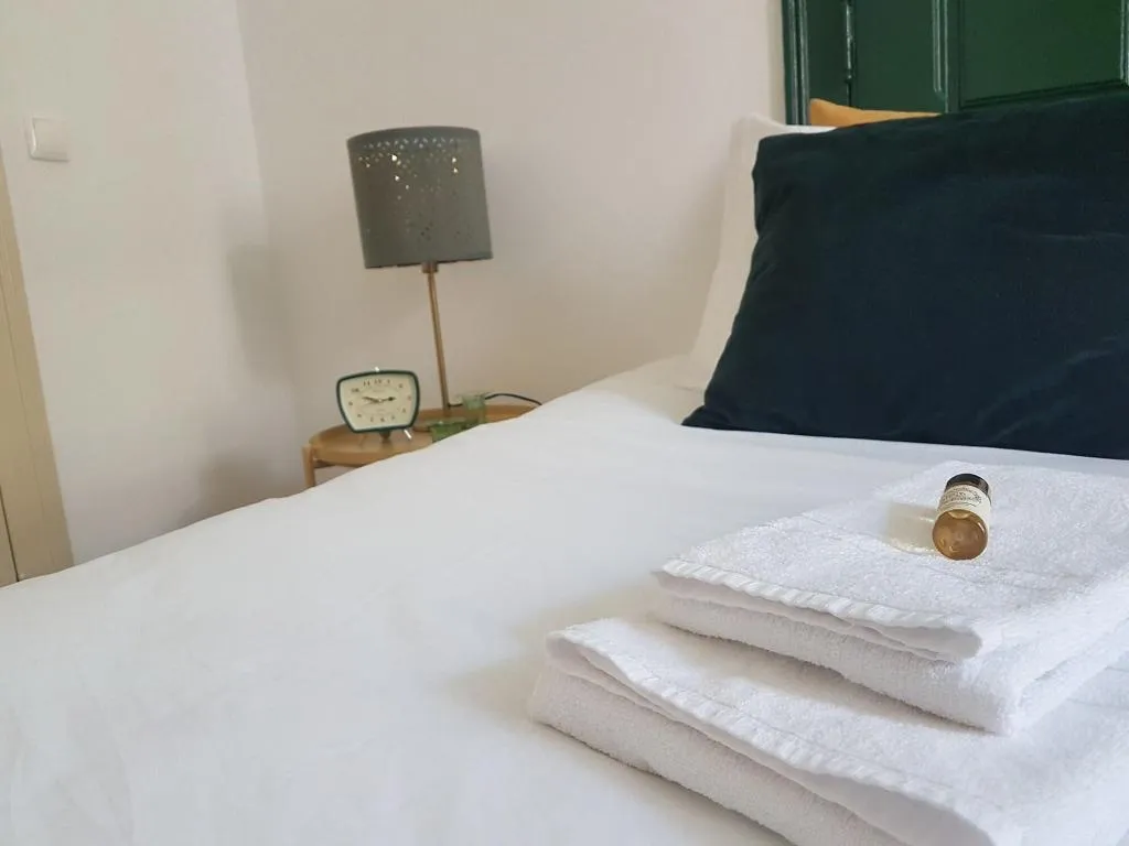 Room, Dukostel, Lisbon