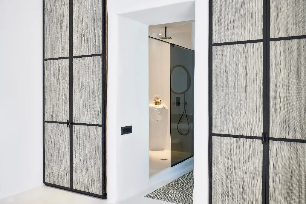 JUNIOR SUITE WITH PRIVATE POOL Room, Pantheon Villas, Santorini