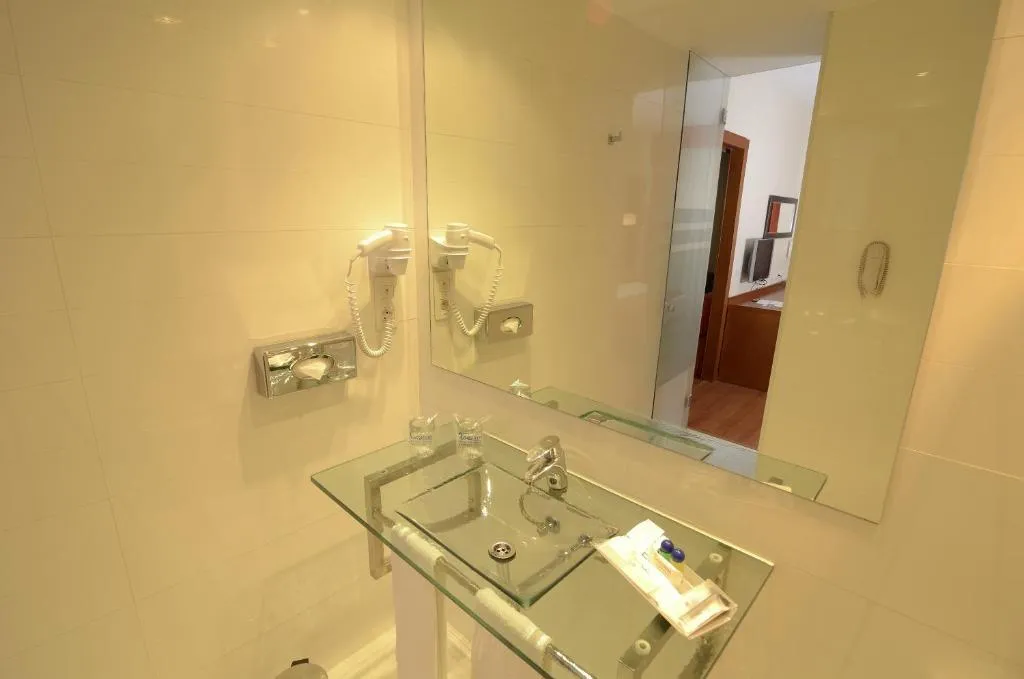 DOUBLE STANDARD Room, Xon's Valencia, Valencia