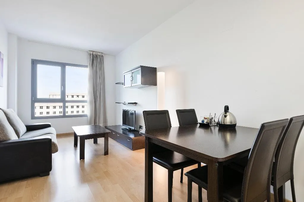 Room, Madrid Airport Suites Affiliated By Melia, Madrid