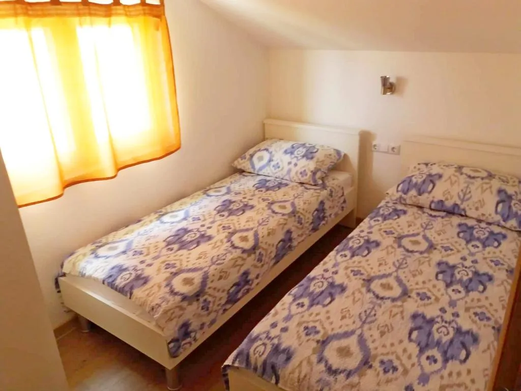 APARTMENT CAPACITY 4 Room, Apartments Kristina, Split