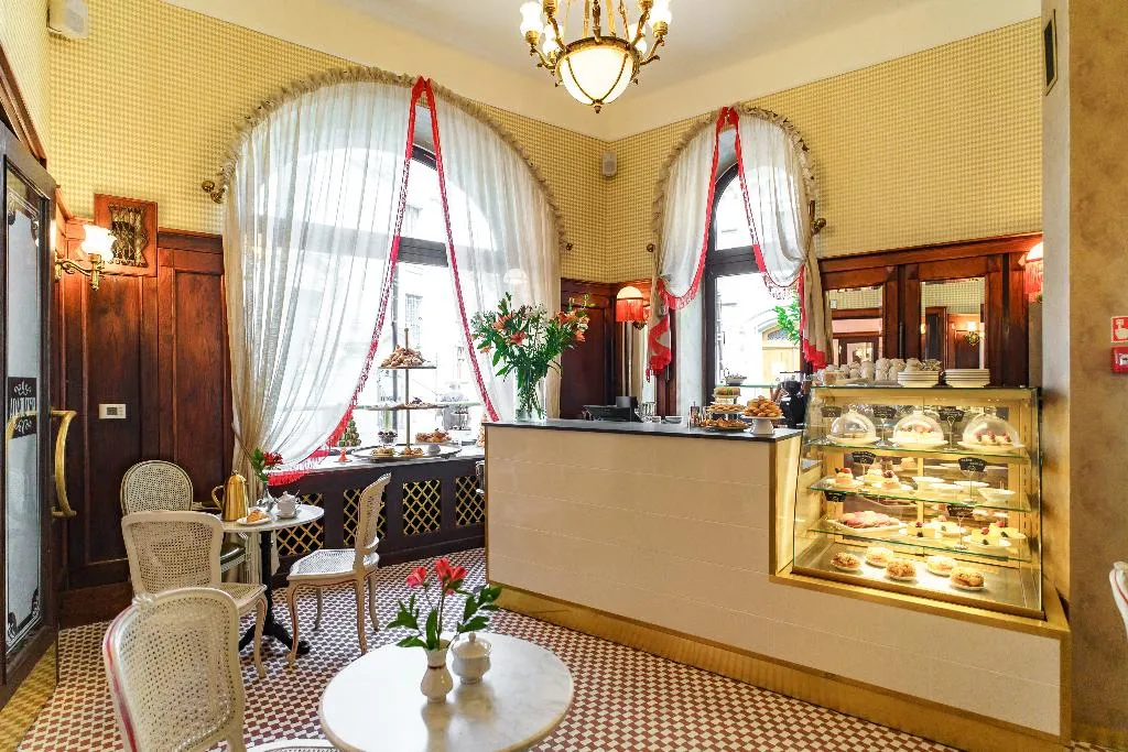 Restaurant, Hotel H15 Francuski Old Town - Destigo Hotels, Krakow