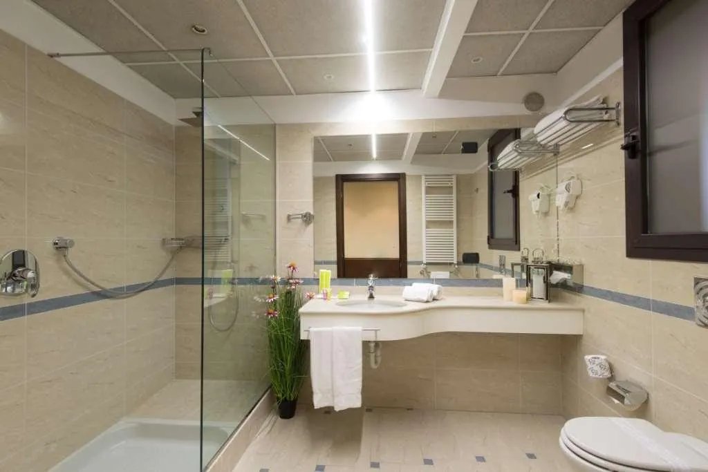 Room, As Hotel Cambiago, Milan