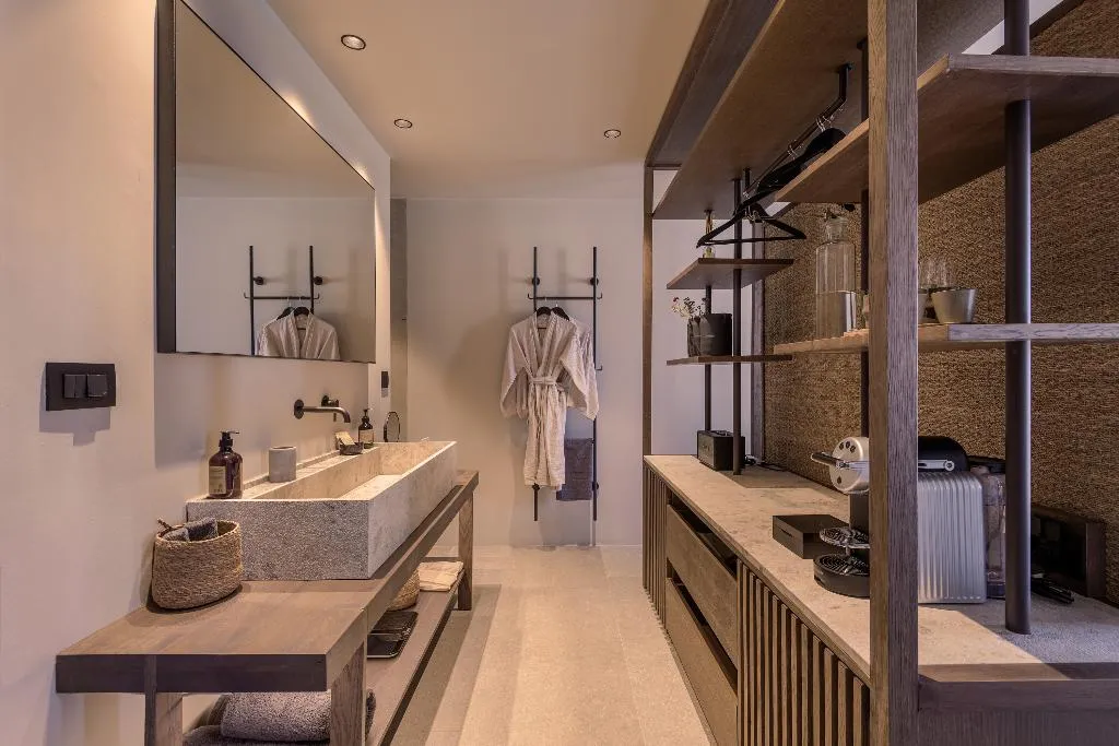SUITE QUEEN SIZE BED Room, Theros All Suite Hotel, Kos