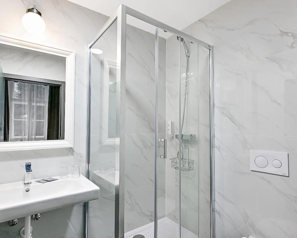 DOUBLE ECONOMY Room, Hotel Mala Strana, Prague