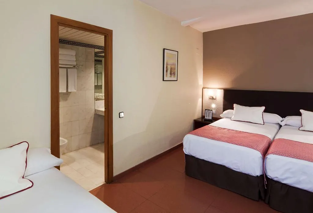 Room, Catalonia Hispalis, Seville