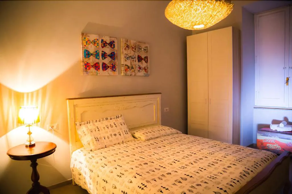 Room, Roman Forum Holiday Termini, Naples