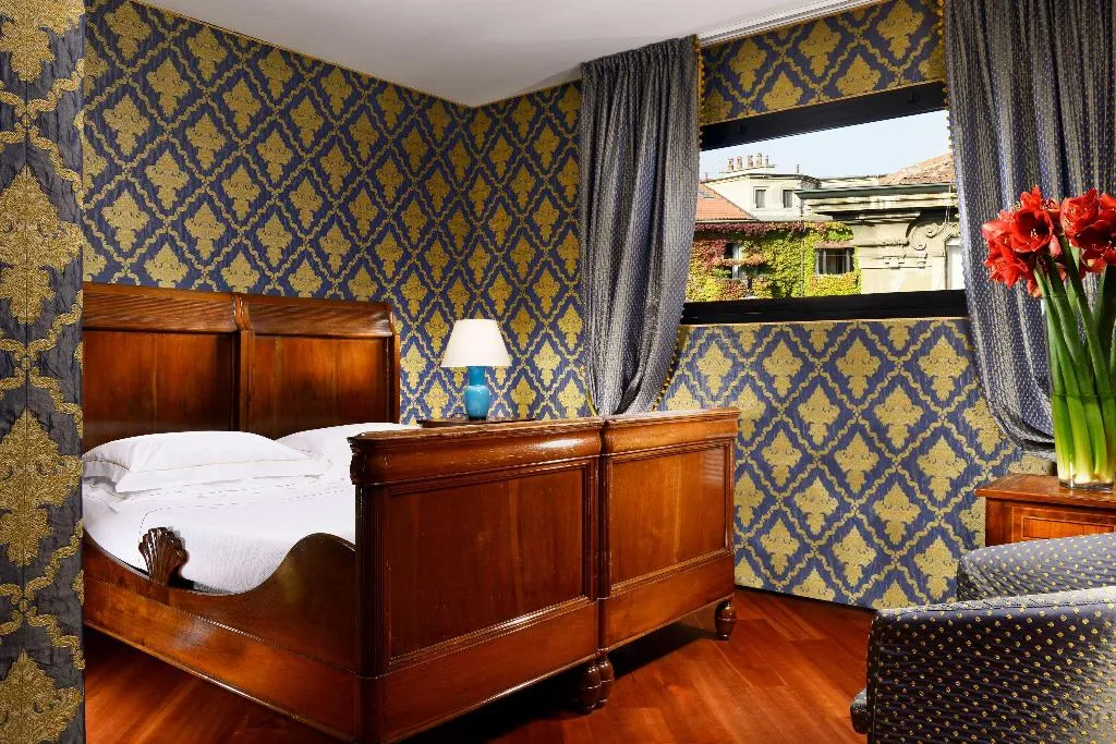 Room, Pierre Milano Hotel, Milan