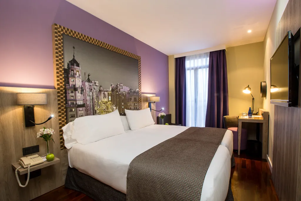 Double or Twin COMFORT Room, Leonardo Hotel Madrid City Center, Madrid