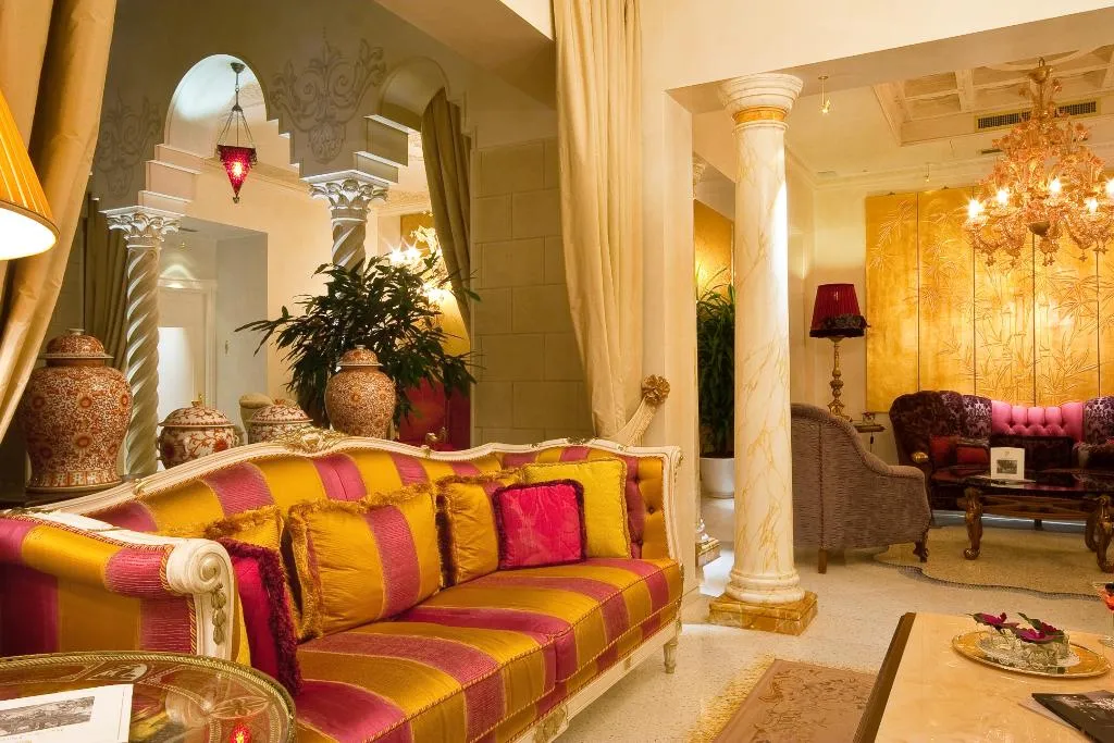 Lobby, Villa e Palazzo Aminta, Milan