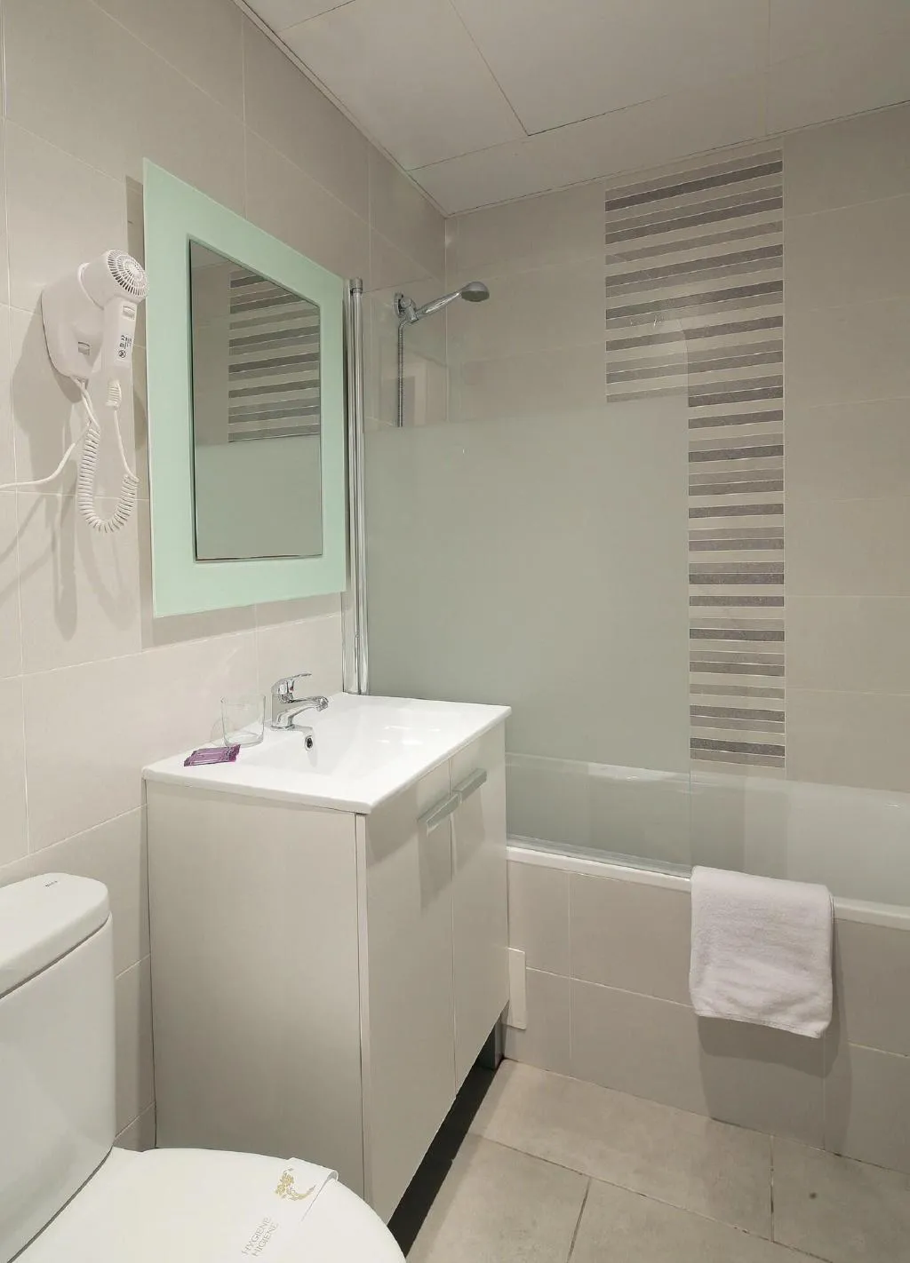 Room, Hostal Balkonia, Barcelona