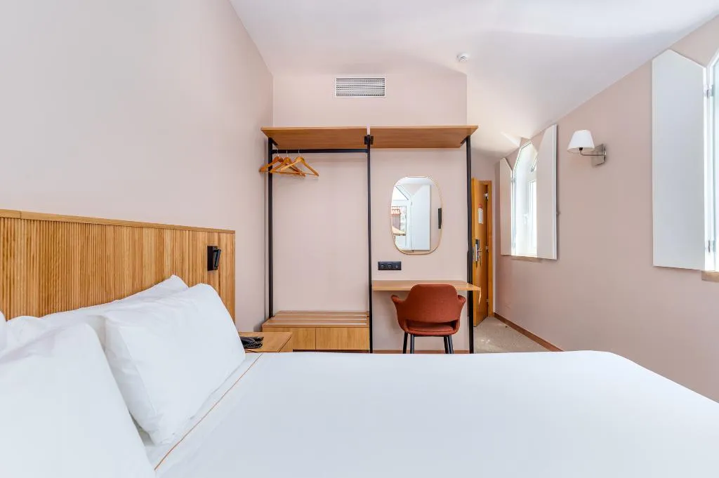 TWIN STANDARD Room, Cascais Hotel, Lisbon
