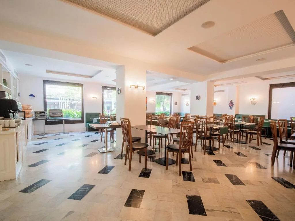 Restaurant, Hotel Central, Naples