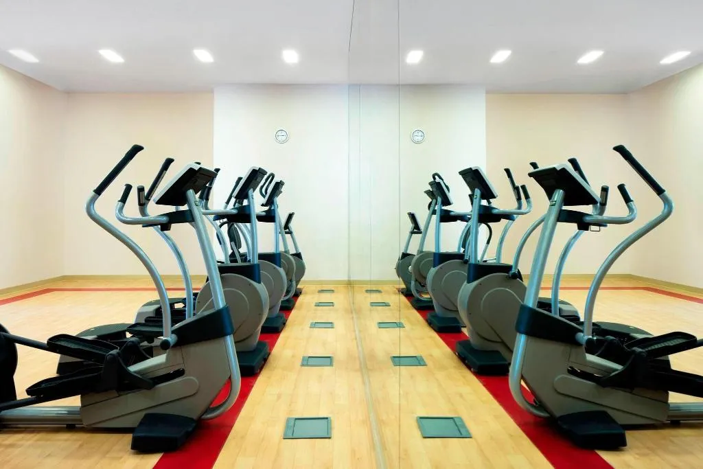 Sports and Entertainment, Sheraton Sharjah Beach Resort & Spa, Dubai