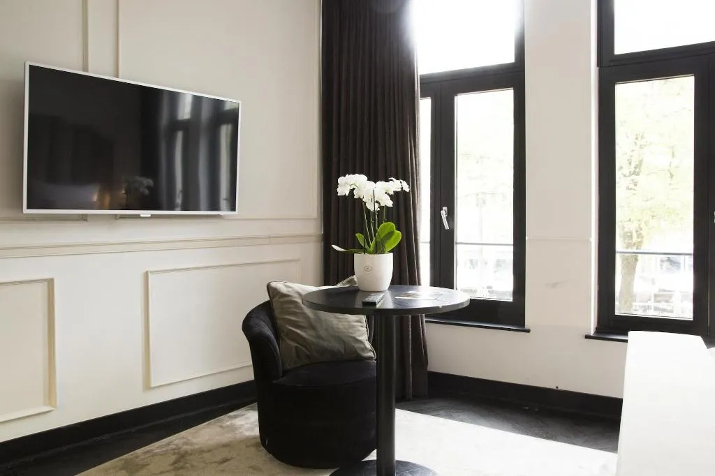 STUDIO DELUXE KING BED Room, House Of Amstel, Amsterdam